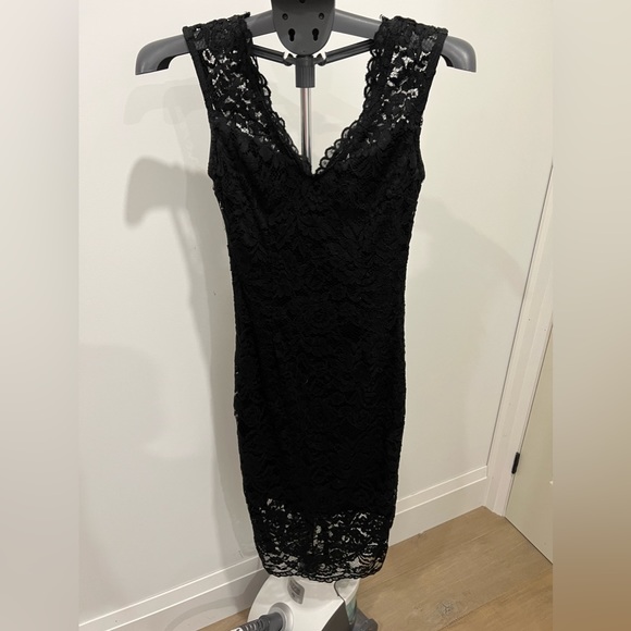 Le Chateau LBD Knee Length - Picture 1 of 3